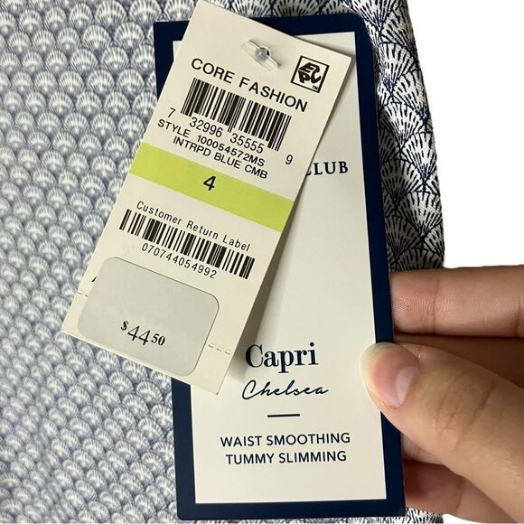 NEW Charter Club Nautical Capris Shell Print Stretch Comfort Red White Blue 4 - Picture 4 of 7